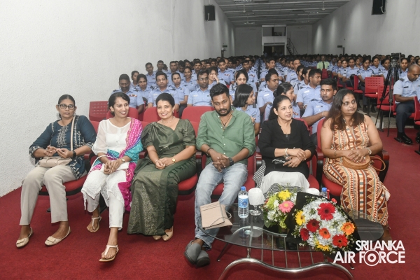 SLAF SEVA
VANITHA UNIT ORGANIZES A LECTURE FOR SERVICE PERSONNEL AND THEIR
SPOUSES